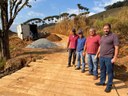 Vereadores de Manhuaçu presenciam início de obra da Ponte do Córrego dos Galhos